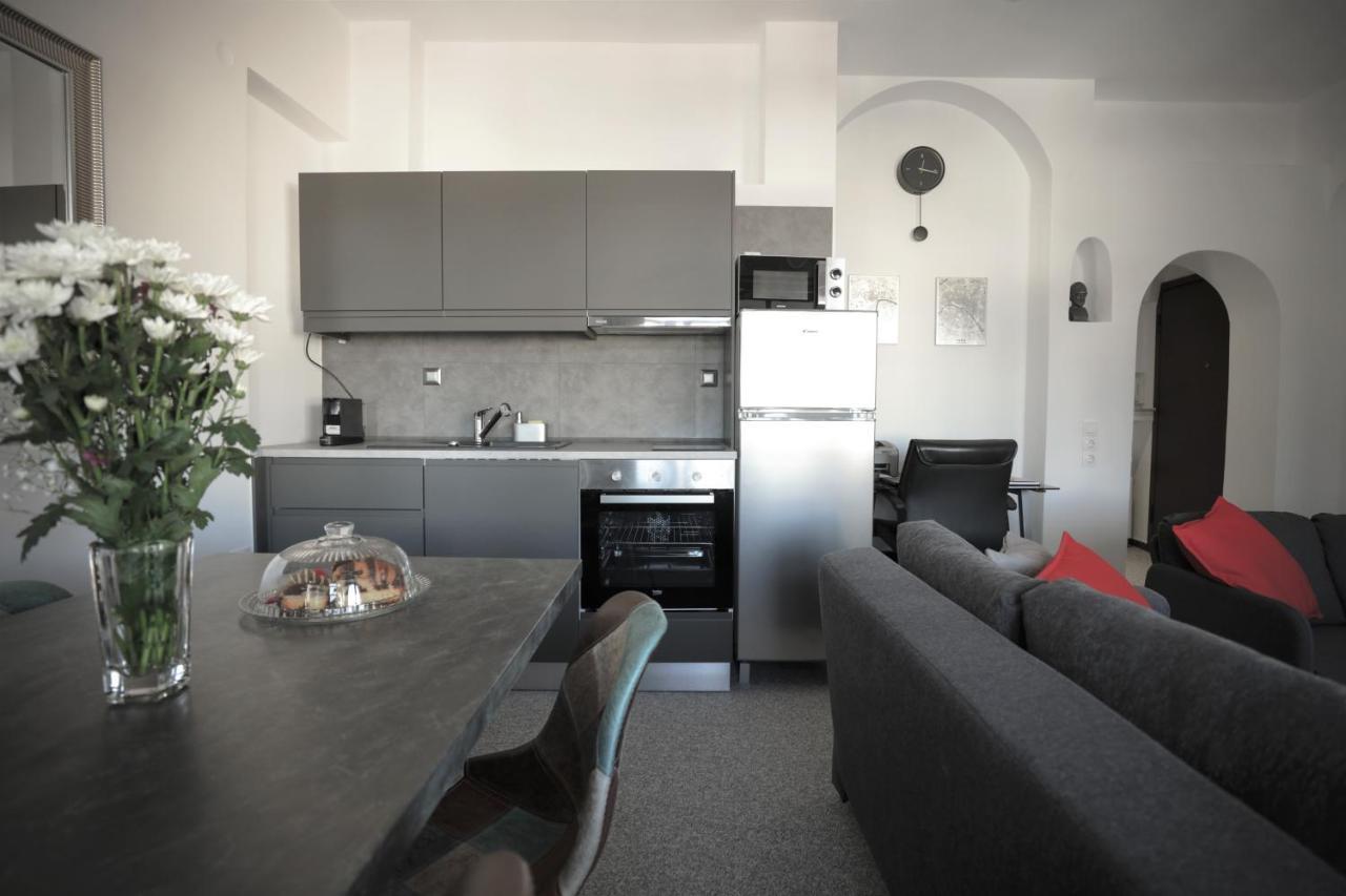 Modern 2 Bedroom Apartment Next To Metro - Marousi Athen Exterior foto