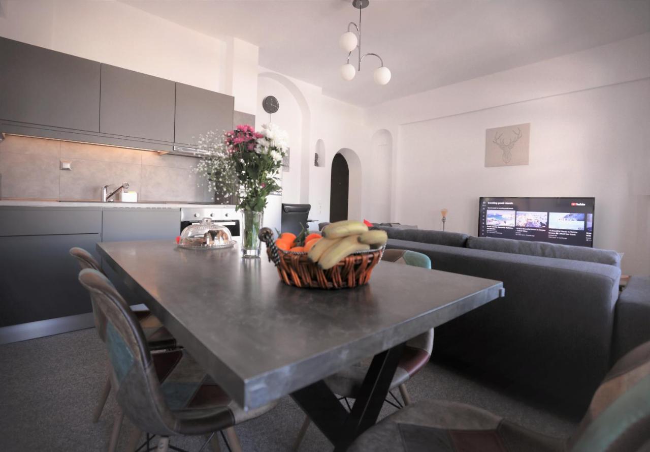 Modern 2 Bedroom Apartment Next To Metro - Marousi Athen Exterior foto