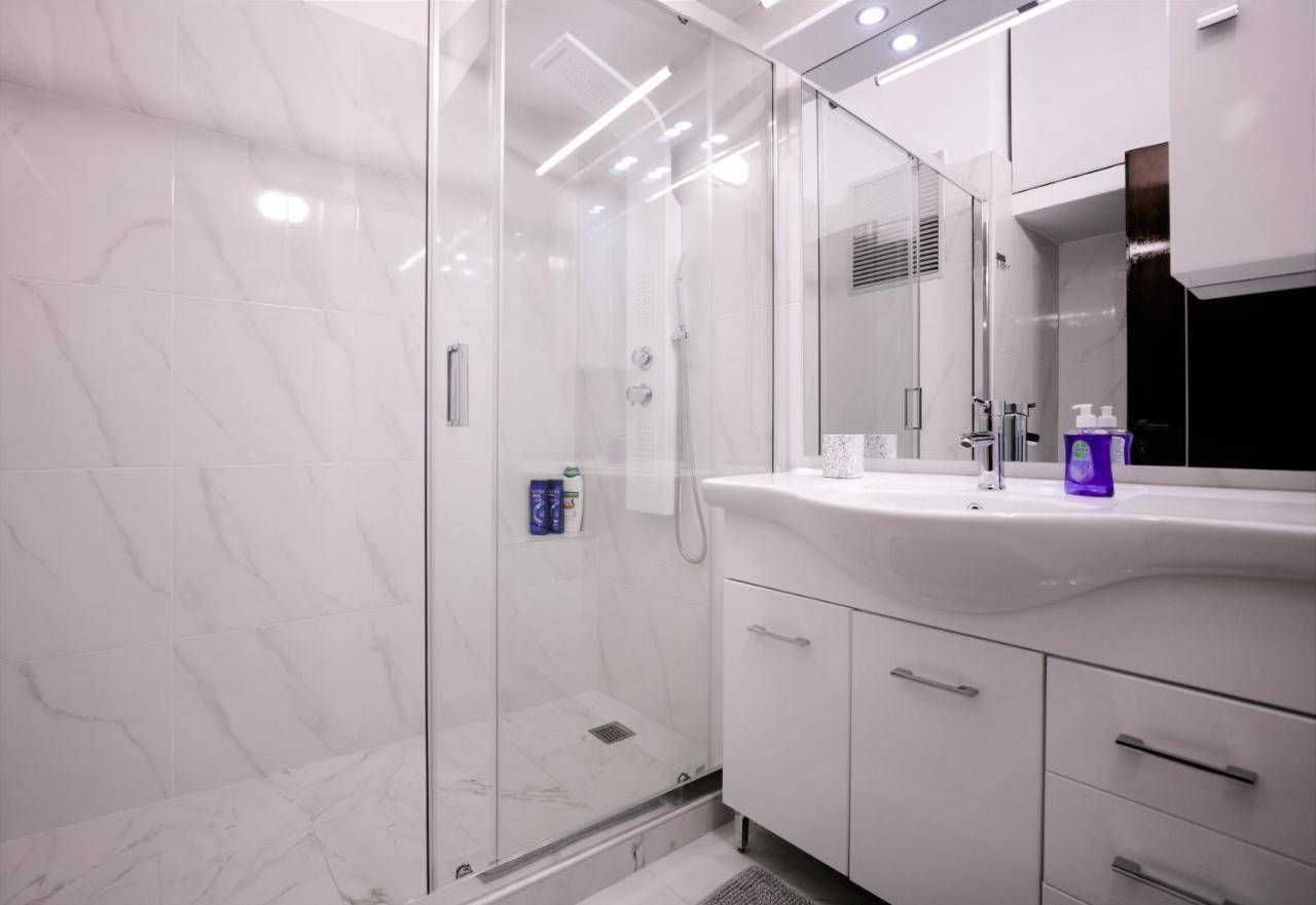 Modern 2 Bedroom Apartment Next To Metro - Marousi Athen Exterior foto